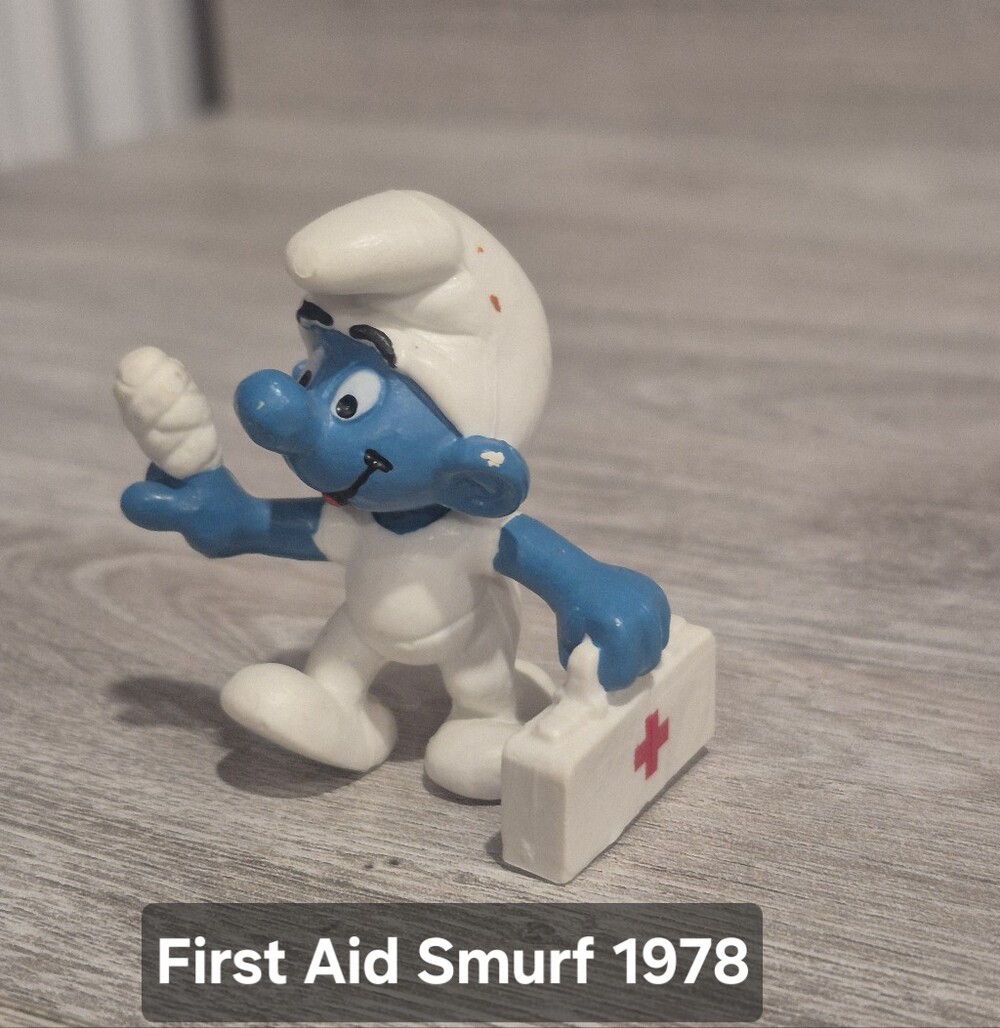 Vintage First Aid Smurf Figure